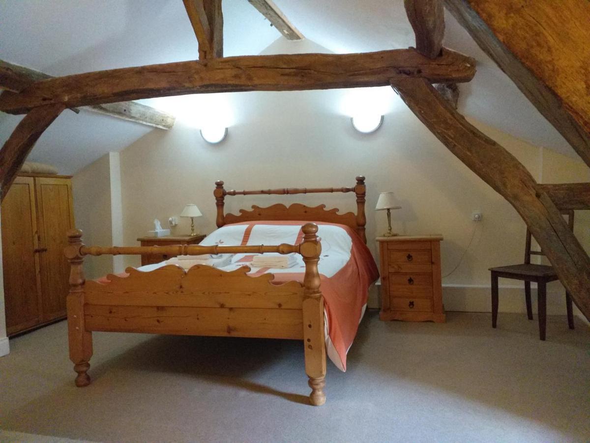 Bed and Breakfast Ancienne Ecole Cazaux-Villecomtal Екстер'єр фото