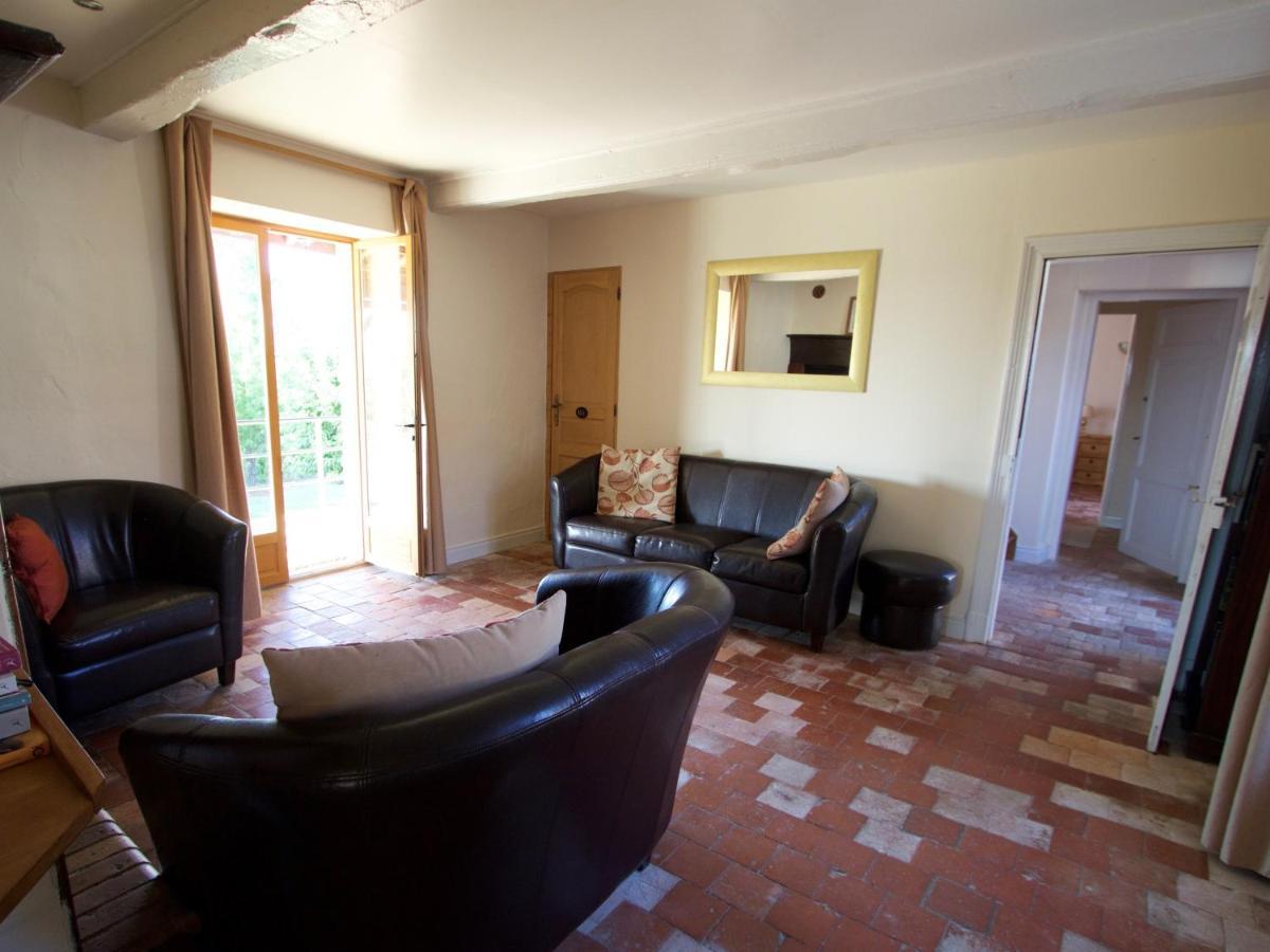 Bed and Breakfast Ancienne Ecole Cazaux-Villecomtal Екстер'єр фото