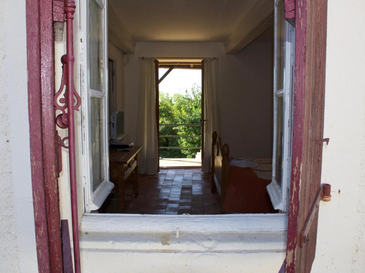 Bed and Breakfast Ancienne Ecole Cazaux-Villecomtal Екстер'єр фото